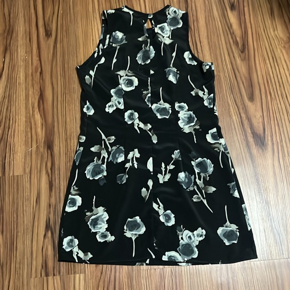 Vintage Country Seat Black Flower Dress for Women - Picture 3 of 3